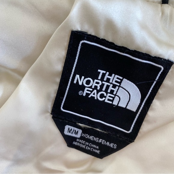 The North Face Off White Convertible 3-in-1 Jacket - Picture 8 of 13